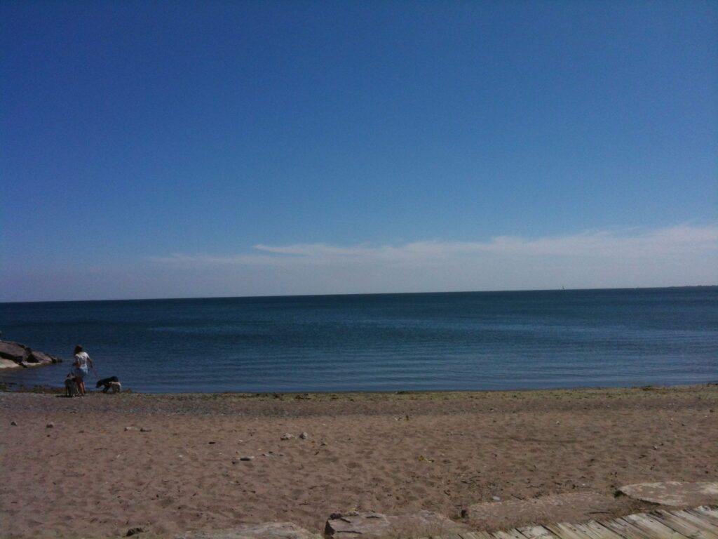 The beach at Lake Ontario